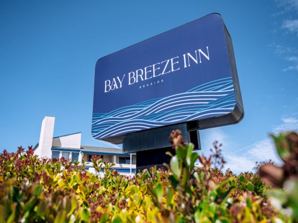 Bay Breeze Inn